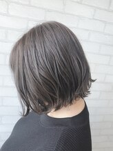 アンドベイ(&.Bay) ナチュラル切りっぱなしボブ×ブルージュイルミナ
