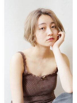 デザイナーズヘアー ラグジス(Designers hair LUXIS) ~【LUXIS海老名】~外国人風ホワイトグレージュ♪