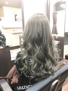 スターヘアメイク(STAR hair make) スモーキーアッシュ