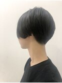 シンプルなハンサムショート