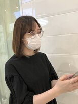 ゼル イオンタウン名西(ZELE) シルバーグレー　インナーカラー　ボブ