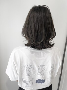 ネオリーブ チロル 横浜西口店(Neolive CiroL.) 外ハネボブ　縮毛矯正　大人可愛い　くびれボブ