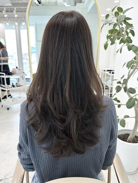 レミエ ダイカンヤマ(lemiie) ワンカールで可愛いキレイめレイヤーカット★ロングウルフ