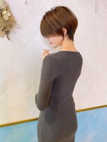 ロンド ストラーダ 心斎橋(Lond strada)&nbsp;ショート×ハイライト白髪ぼかし×マチルダボブ[心斎橋]