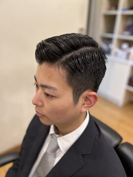 コダマ 茗荷谷店(KODAMA) スキンフェード/アップバング/コンマヘア/茗荷谷<理容室>