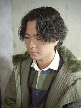 スウェルホワイト(SWELL WHITE) 波巻きスパイラルセンターパーマ福岡メンズパーマ刈り上げない