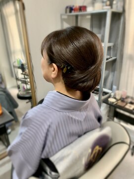 アトムテ(atomte) 和装シニヨン＊