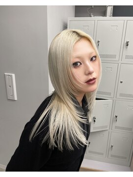 ヴァーディ オモテサンドウ(Vardy omotesando) ブロンド/レイヤーカット