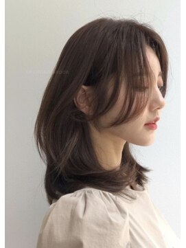 ミラクル 美容室(miracle) イェプンオンニモリ/小顔レイヤー/韓国ヘア【新大久保】