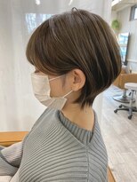 【大宮 Hanon】耳掛けショート/アッシュオリーブ/カーキベージュ