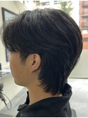 センターパートウルフ