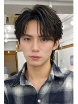 ポーチバイハニー オモテサンドウ(PORCH by HONEY omotesando)&nbsp;フェザーパーマ/刈り上げセンターパート/リバースセンターパート