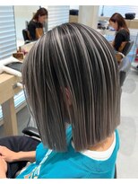 ヘアスペース リズム グリーン(Hair space Rizm green) バレイヤージュ