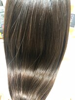 サルヴァトーレ 長崎&nbsp;５０代女性アッシュブラウン艶髪ロングレイヤー