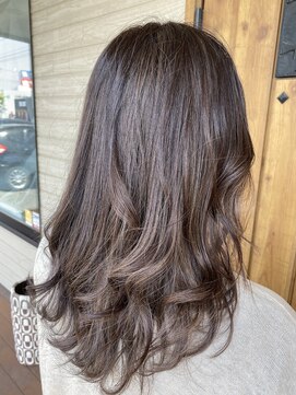 フゥカ 類家店(fuka) 大人バレイヤージュカラー