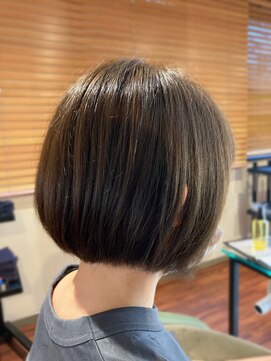 リリ(Re:Re:) ナチュラルショートボブ