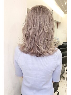 リア 大阪梅田(Ria) ～ハイトーンエモージュ～【Ria 大阪 梅田】