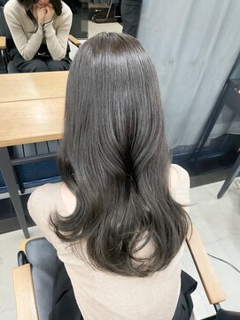 アリュウル 表参道(ALLURE) 赤み消し◎オリーブグレー　韓国レイヤーカット　学割U24