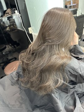 トリア(the tria) 【tria/新宿/透明感/Seito】ブリーチなし透明感カラー