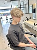 メンズもホワイトベージュ◎