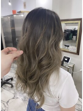 ナイン 麻布十番(NINE) ☆バレイヤージュ風グレージュ☆