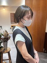 トワ(toi)&nbsp;ショートボブ×シルバーアッシュ【横浜/横浜駅】