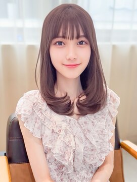 ルエ(rue) グレーベージュストレートレイヤーロング小顔◎20代30代40代50代