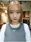 ハイトーンあご下ボブ