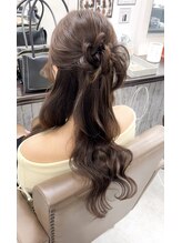 カチモリハーフアップ