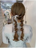 ツインテール　編みおろし　リボンアレンジ　結婚式　10代20代