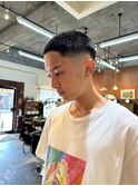 バズカットスキンフェードイージーパーマ眉毛カット