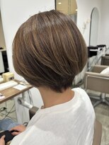 アヴァンス 箕面(AVANCE.)&nbsp;オシャレショート×白髪ぼかし×イルミナカラー