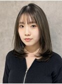 ミディアムレイヤーブリーチなし透明感カラーオリーブグレージュ