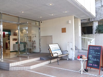 西新井駅東口より徒歩7分◎ 自転車置き場、駐車場あり