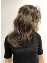 バベル(BABEL Hair Design)&nbsp;【BABEL】シークレットハイライト×グレージュ＠大生真吾