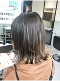外ハネナチュラルベージュ