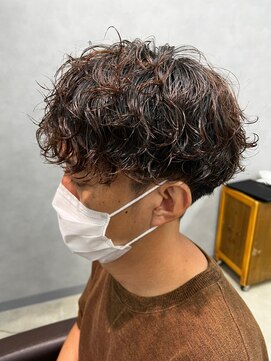 リット×ベリエ(Lit.×belier) ツイストスパイラルパーマ波巻きスパイラル刈り上げマッシュ