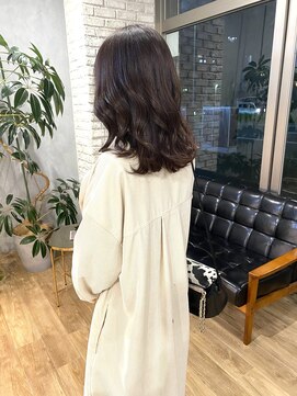 ベーシス(Basis) 【Basis福田】ほんのりピンクベージュ