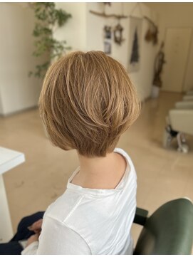 シュウ 高浜店(Shu) ショートボブ　ミルクティーベージュ