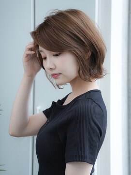 エインアンリー 表参道(AIN.ANLY.) 前髪なし外はねくびれウルフボブ20代30代【AIN.表参道】川原大地