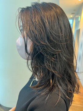 ザックラフィネ(ZACC raffine) セミロングレイヤースタイル