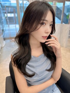 クム(kumu) レイヤーカットロング/ 前髪/顔周りカット/栄/名古屋/シースルー