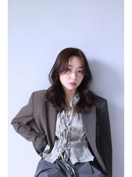 リアン バイ キートス(Lien by kiitos) こっくりブラウン/オリーブブラウン/くびれミディアム/前髪なし