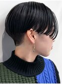 ハンサムショート センターパート 刈り上げ マッシュ 黒髪