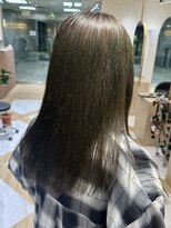 エイト ホワイト 札幌駅前店(EIGHT white)&nbsp;「ノーブリーチで叶えるオリーブグレージュ」