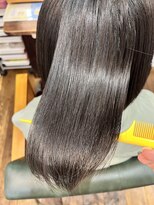 ル コワン ククー(Le coin coucou) 酸性ストレート