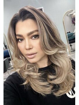 ジーディーエス(GDS) 海外セレブ風バレイヤージュ