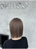 切りっぱなしショートボブ