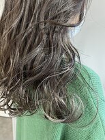 シア(sia)&nbsp;グレージュハイライト☆