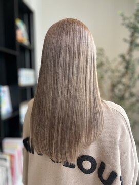 サロンドフィール(Salon de feel) ミルクティーベージュ/ダブルカラー/ブリーチ